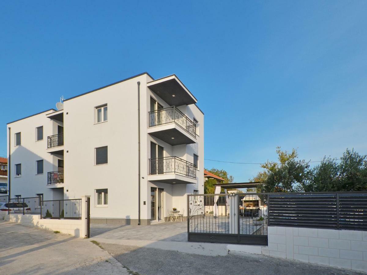 טרוגיר Deluxe Apartman Porto מראה חיצוני תמונה